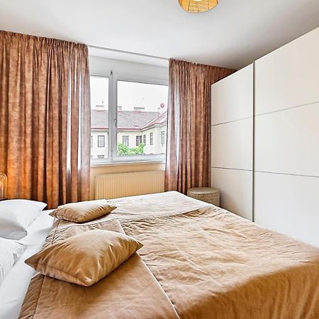 Peaceful Belvedere Apartment In Safe, Quiet & Central Location Vienna Luaran gambar