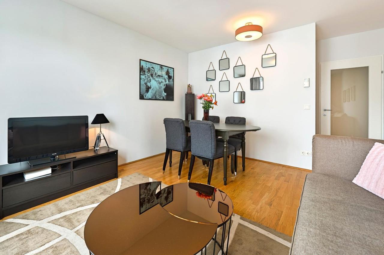 Peaceful Belvedere Apartment In Safe, Quiet & Central Location Vienna Luaran gambar