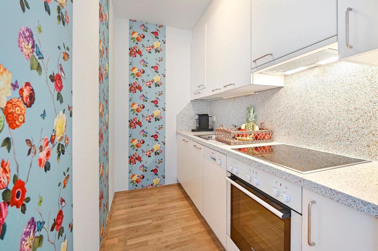 Peaceful Belvedere Apartment In Safe, Quiet & Central Location Vienna Luaran gambar